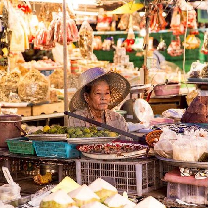 แม้ค้าขายผลไม้ ท้องผูก